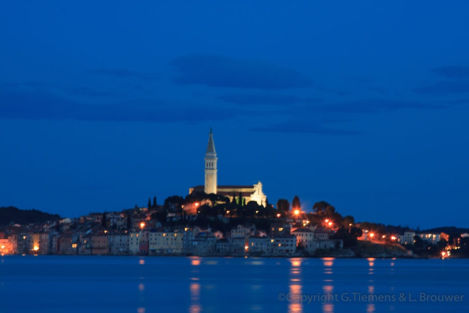 Rovinj – stad Kroatië  Zomer Vakantie stadswandeling stad Rovinj Onweer nachtfoto Kroatie istrië 